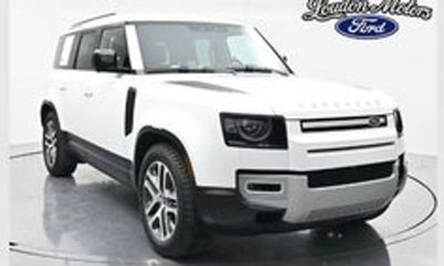 2024 Land Rover Defender 110 S