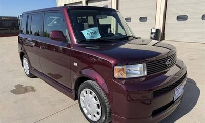 2006 Toyota Scion XB Base