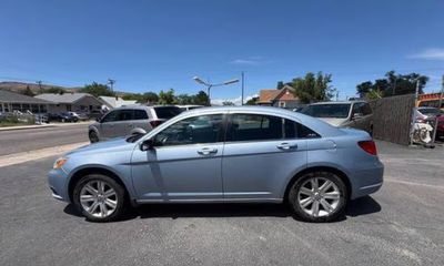 2013 Chrysler 200 LX