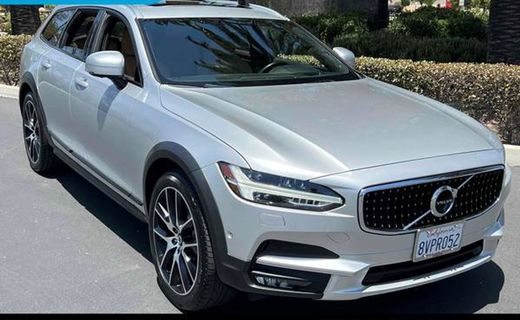 2020 Volvo V90CC Inscription