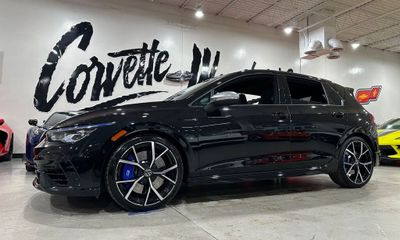 2024 Volkswagen Golf R Base