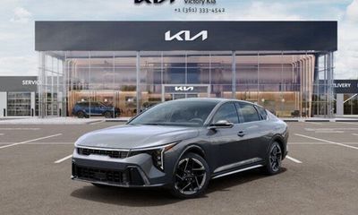 2026 Kia K4 GT Line
