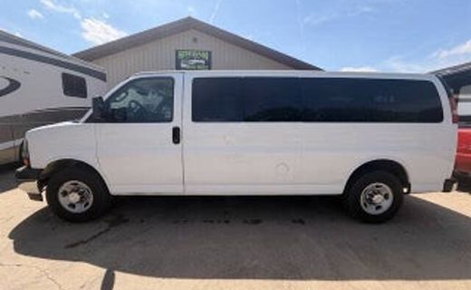 2017 Chevrolet Express LT EXT
