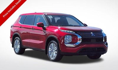 2024 Mitsubishi Outlander ES
