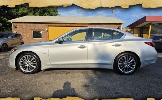 2019 Infiniti Q50 30T Luxe