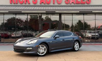 2011 Porsche Panamera S 4S