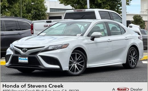 2023 Toyota Camry SE
