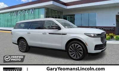 2024 Lincoln Navigator Premiere