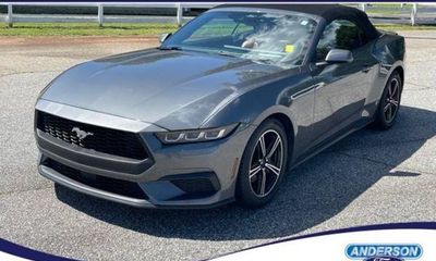 2025 Ford Mustang I4