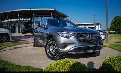 2023 Mercedes-Benz GLC-Class GLC300