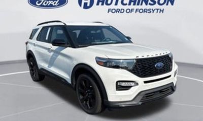 2025 Ford Explorer ST