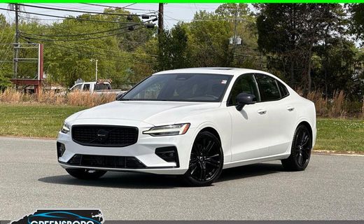 2024 Volvo S60 Plus Black Edition