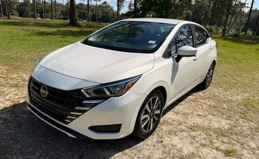 2024 Nissan Versa SV