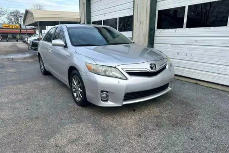 2010 Toyota Camry — a typically priced live listing