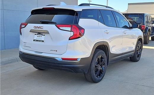 2024 GMC Terrain AT4