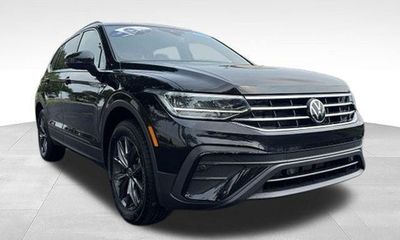 2023 Volkswagen Tiguan SE