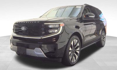 2025 Ford Expedition Platinum