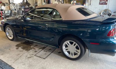 1997 Ford Mustang GT
