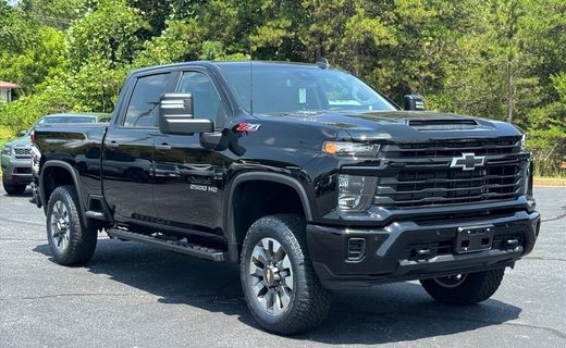 2025 Chevrolet Silverado HD Custom