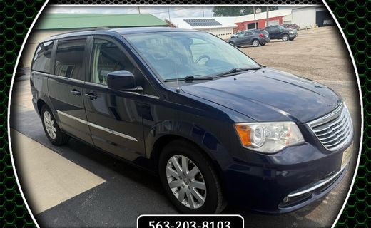 2014 Chrysler Town AND Country Touring
