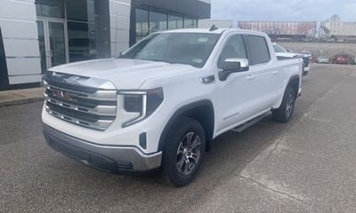 2023 GMC Sierra SLE