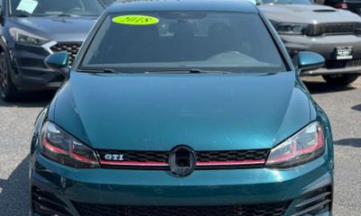 2018 Volkswagen Golf GTI S SE Autobahn