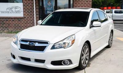 2013 Subaru Legacy Premium M R