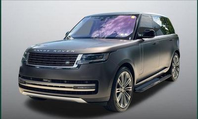 2023 Land Rover Range SE