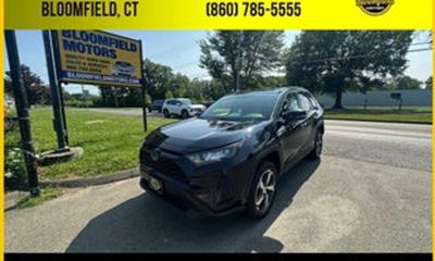 2020 Toyota RAV4 LE HV