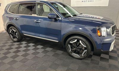 2023 Kia Telluride S