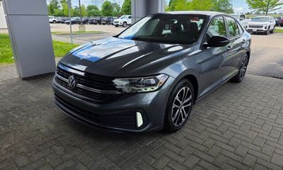 2024 Volkswagen Jetta Sport AQ301 Trans