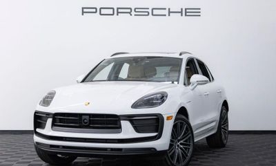 2026 Porsche Macan T