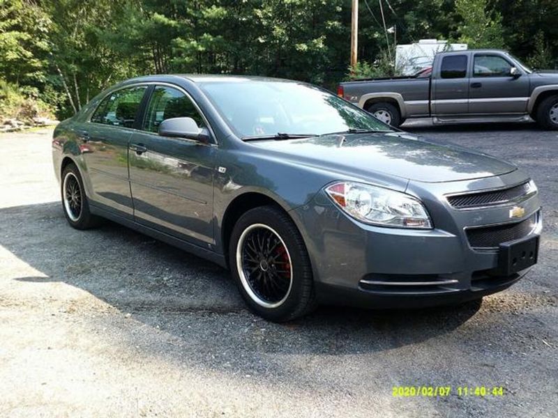 2008 Chevrolet Malibu — a typically priced live listing