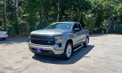2023 Chevrolet Silverado Custom
