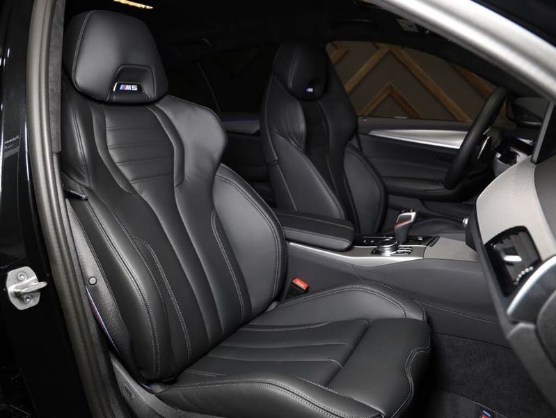 2023 Bmw M5 — a typically priced live listing