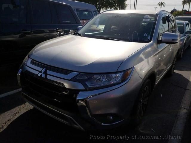 2019 Mitsubishi Outlander — a typically priced live listing