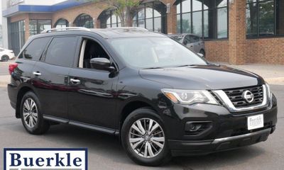 2018 Nissan Pathfinder S