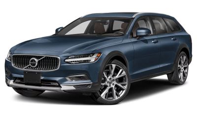 2025 Volvo V90CC Plus