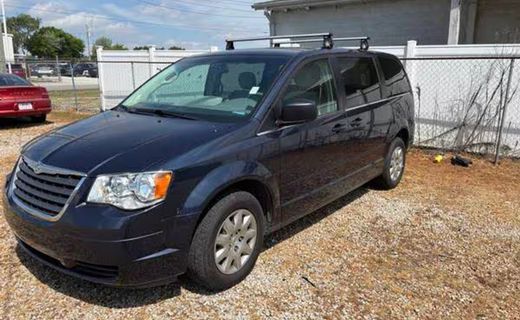 2009 Chrysler Town AND Country LX