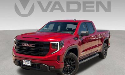 2024 GMC Sierra Elevation