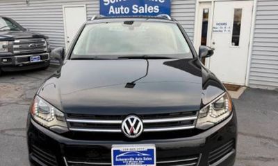 2013 Volkswagen Touareg V6 FSI TDI