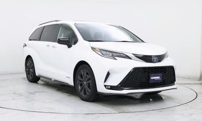 2021 Toyota Sienna XSE Plus Package