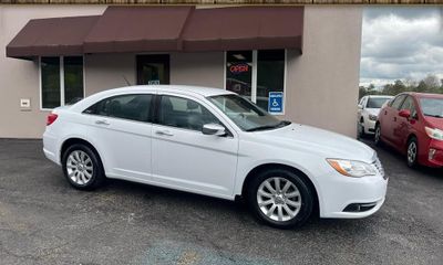 2013 Chrysler 200 Limited