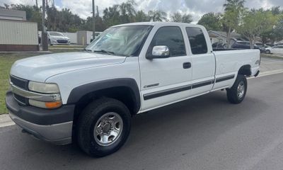 2002 Chevrolet Silverado Base