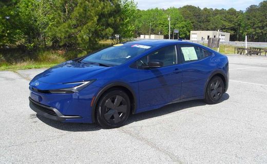 2023 Toyota Prius LE