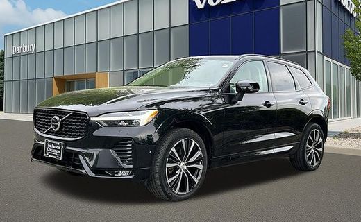 2023 Volvo XC60 Plus Dark