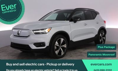2022 Volvo XC40 Recharge Level 2