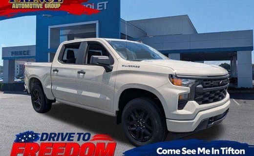 2026 Chevrolet Silverado Custom