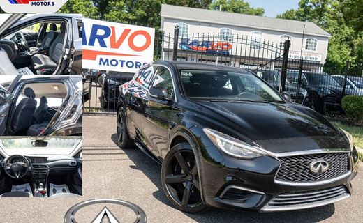 2018 Infiniti QX30 Premium