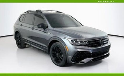 2022 Volkswagen Tiguan SE Black